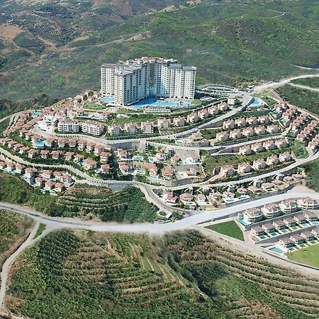 Gold City 3b Main Building Penthouse With Free Aquapark Apartment